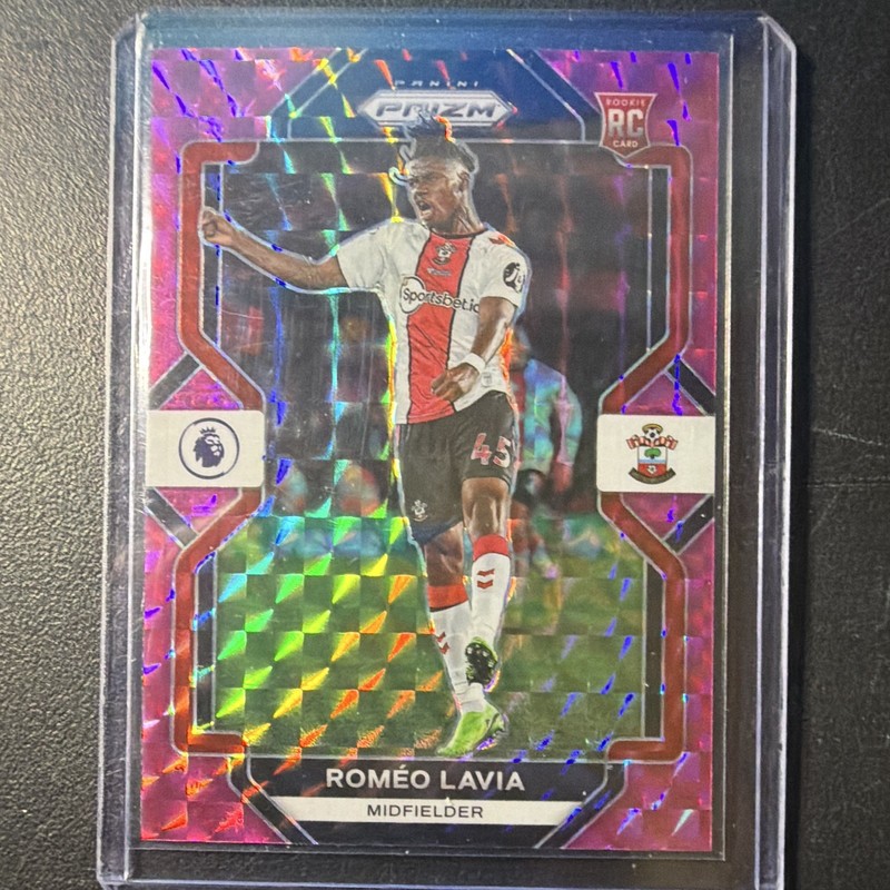 2022-23 Prizm Premier League Roméo Lavia Southampton purple mosaic RC  #211