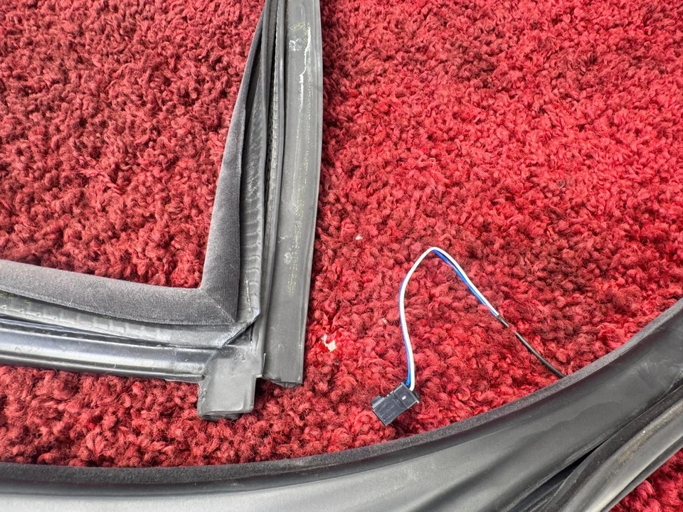 BMW 2001-2006 E46 M3 Sello de Junta de Clima de Puerta Lado del Conductor Izquierdo Negro OEM 121K Foto 3 de 4