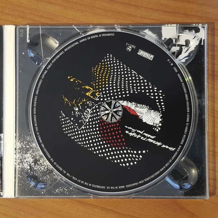 FROM AUTUMN TO ASHES Abandon Your Friends DIGI VG+/VG+(CD) - Bild 3 von 4