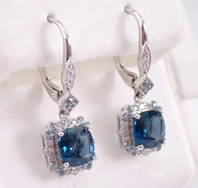 Brincos pendurados folheados a ouro branco 14K topázio azul 3,00 quilates corte almofada criado em laboratório - Imagem 3 de 4