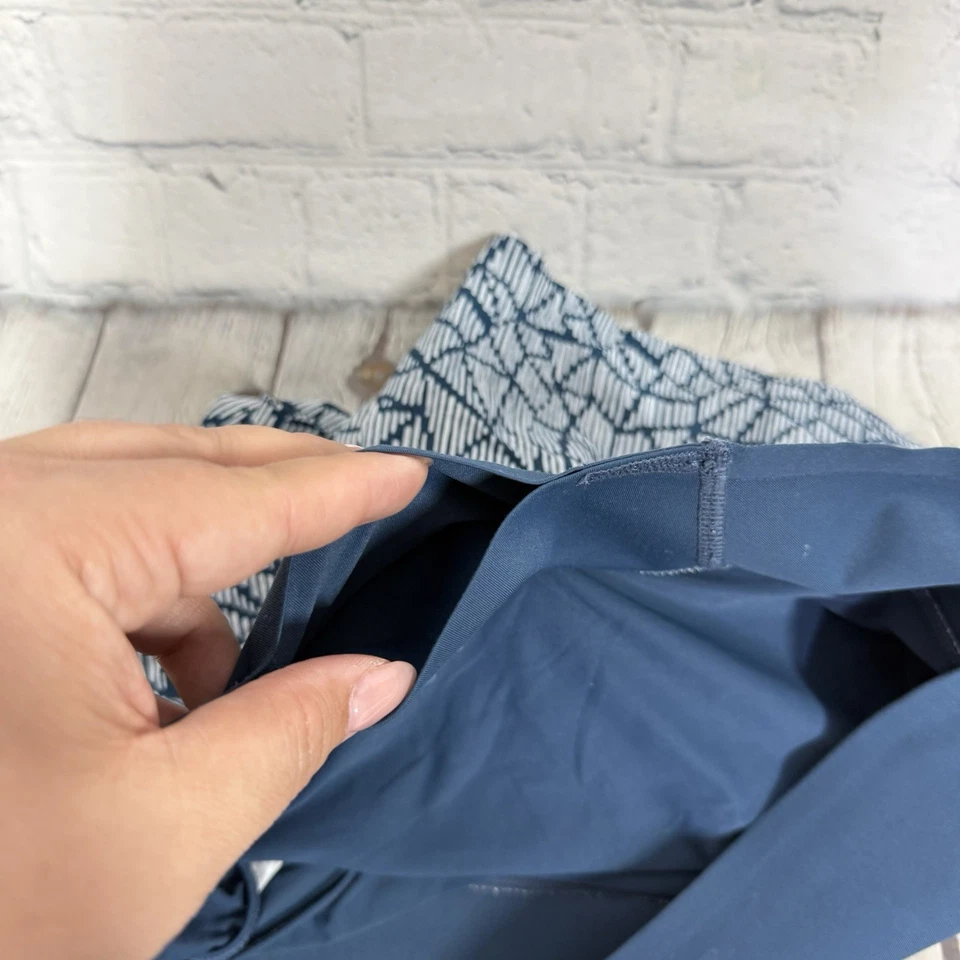 Under Armour & Title Nine Women's Running Shorts Lot of 3 Size S-M Drawstring - Image 4 of 4