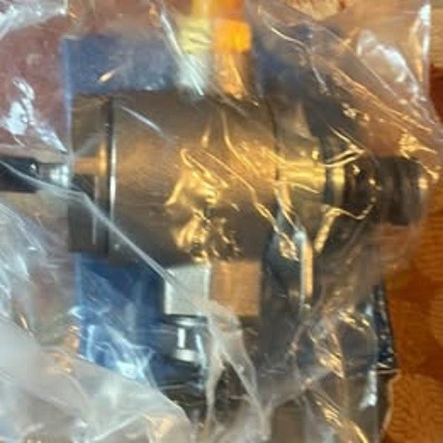 Volkswagen Audi Direct Injection High Pressure Fuel Pump Beck Arnley 151-0003 - Image 2 of 3