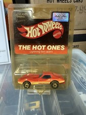 Prototipo Hot Wheels Embalaje Hot Ones con Corvette Stingray y certificado de autenticidad