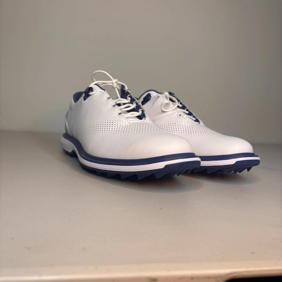 NIKE JORDAN GOLF DM0103-102 ホワイト×ブルー 26 Preços baixos em Jordan ADG 4 White French Blue | eBay