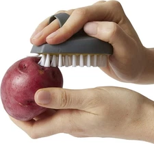 Chef'n PalmBrush Vegetable Brush, 3.5" x 3" x 1.5", Marble Gray