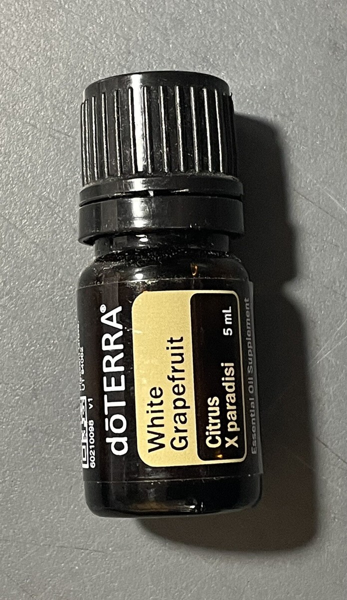 doTERRA - ふー0112 dōTERRA®-branded Deluxe Foam Case (Holds 79 Vials) - AromaTools®