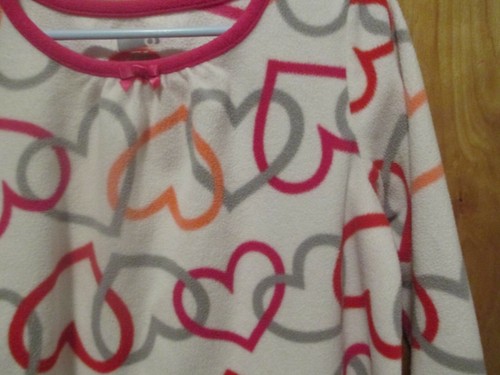 GIRLS NIGHTGOWN CRAZY 8 HEART THEMED MEDIUM 7 8 FLEECE - Picture 2 of 3