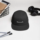 Chapeau de football de football à cinq panneaux brodé Newcastle United Supreme Design