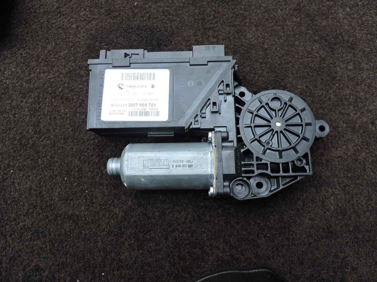 2007-08 BENTLEY CONTINENTAL FRONT DRIVER WINDOW REGULATOR MOTOR 3W7959701