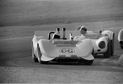 Jim Hall In A Chevrolet Powered Chaparral 2C 1965 2 Motor Racing Old Photo
