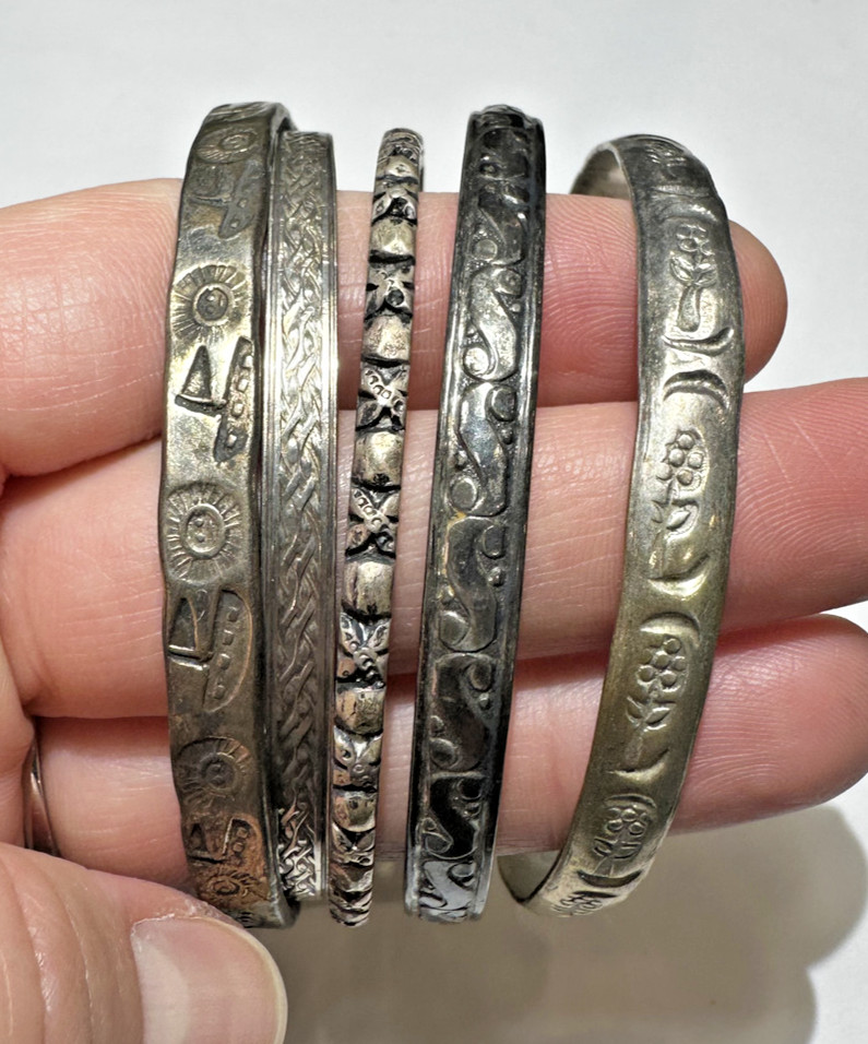 Chunky Stackable Sterling Silver Etched Bangle 61… - image 3