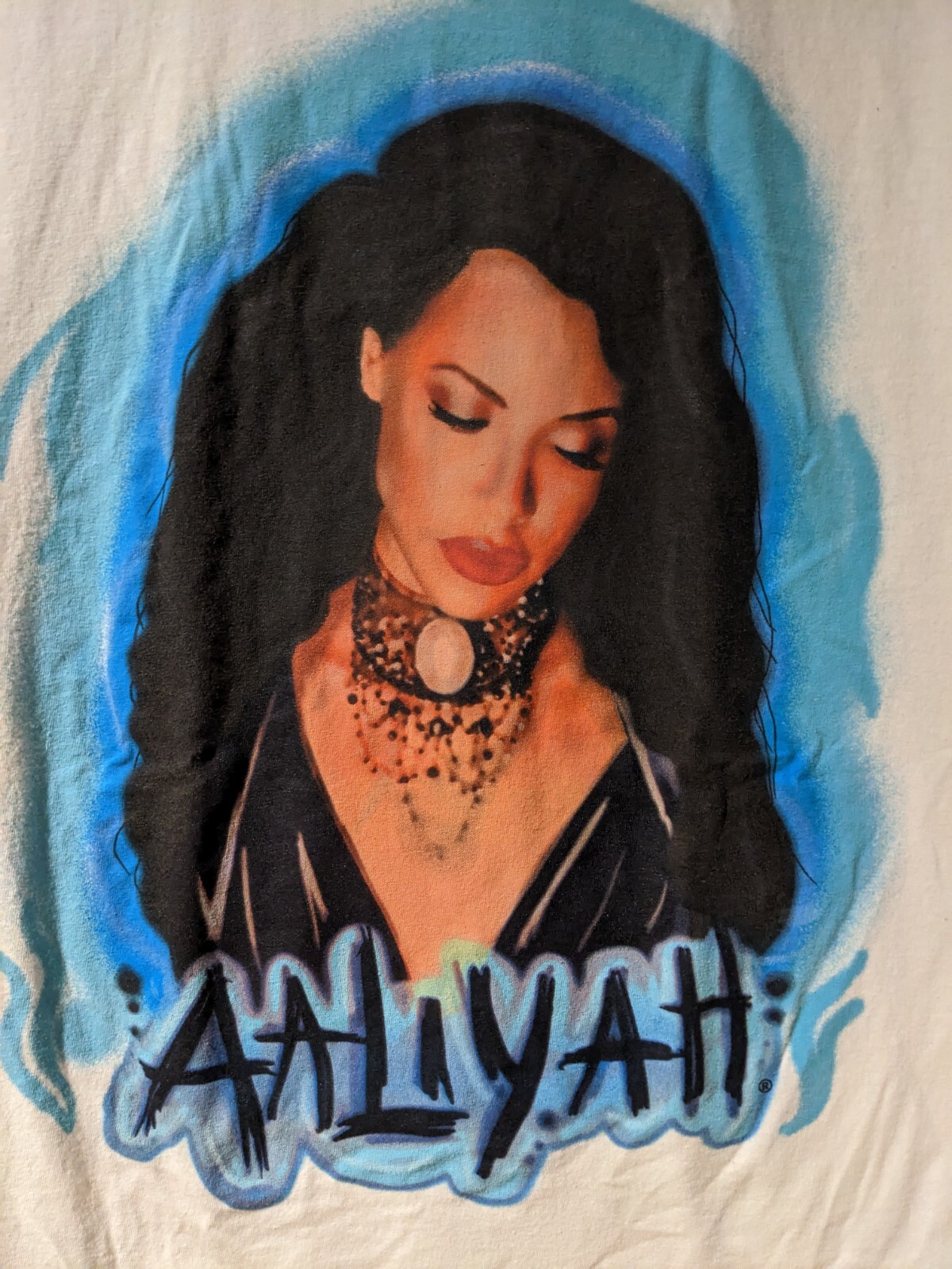 Aaliyah R&B Graffiti Spray Paint White XLarge TShirt Gem