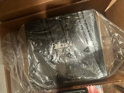 Fallout 4: Pip-Boy Edition Sony PlayStation 4 - Brand New and Factory Sealed