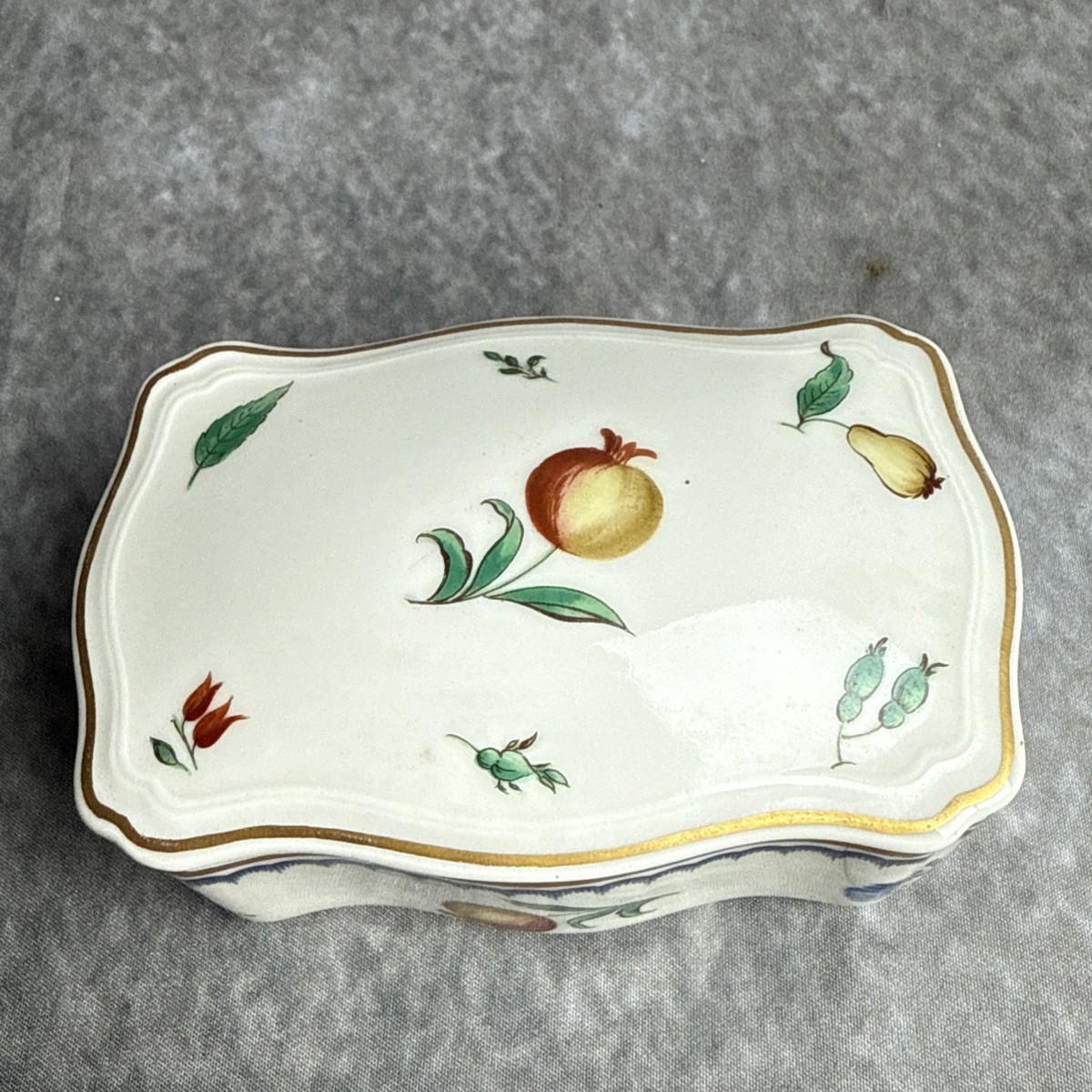 Vintage Richard Ginori Italian Fruits Hand- Painted Porcelain
