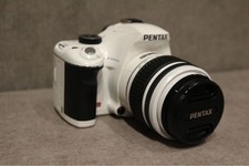  Price Reduced PENTAX kx Digital SLR Camera White with Lens