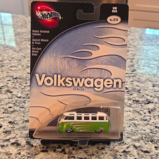 Hot Wheels Volkswagen Series 1967 VW Bus Green/White 1:64 Diecast Unopened #2/4
