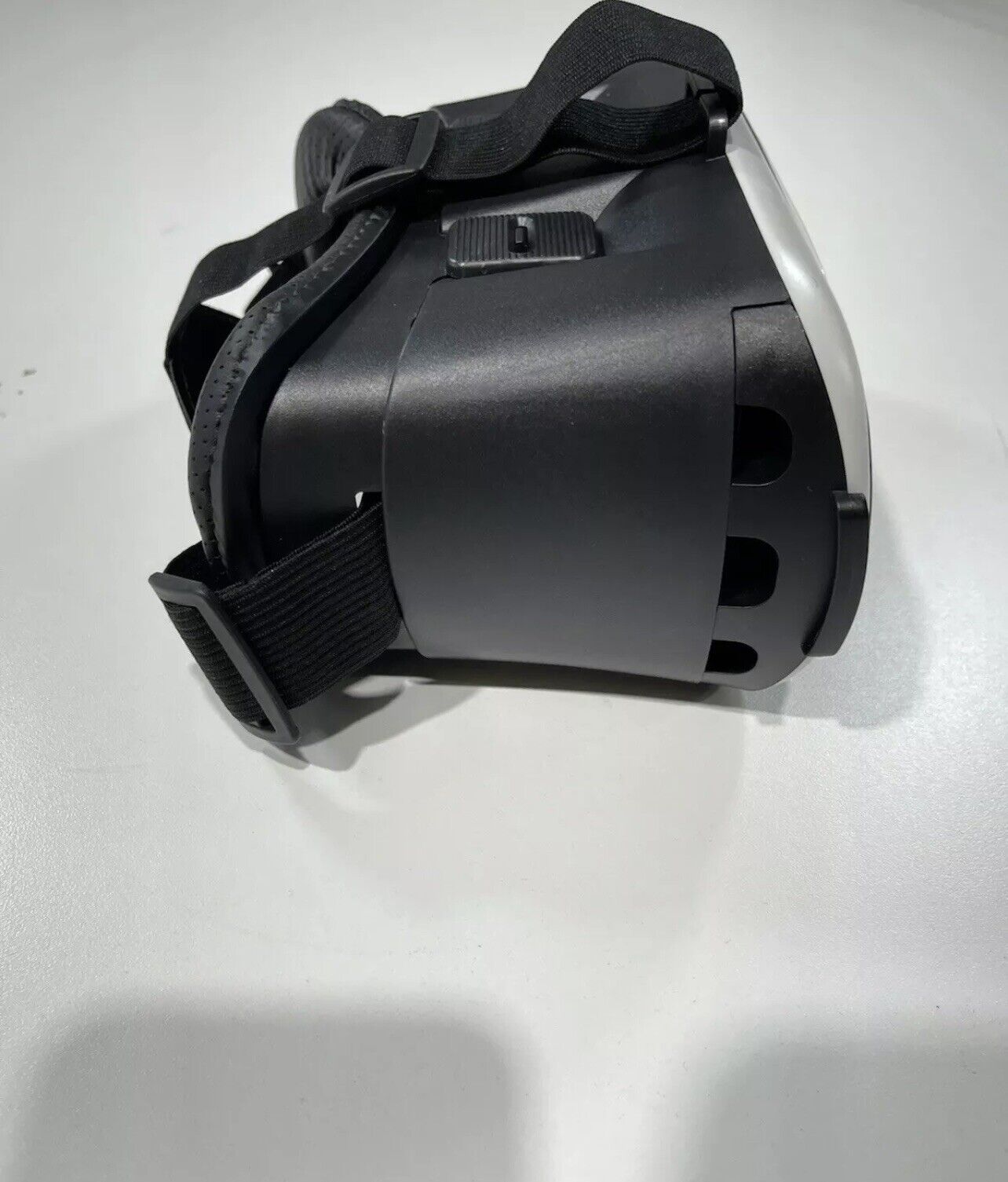 shuffle Markeret Bot American Eagle Virtual Reality VR Headset 360 View Games Movies TV - NOB