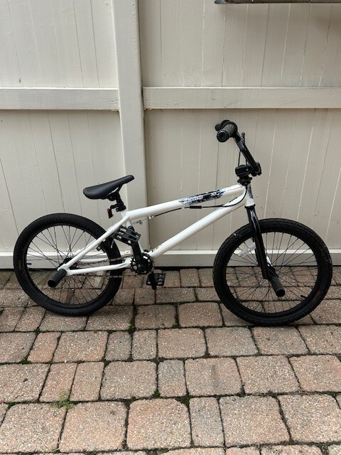 Haro F3 2010 BMX Bike Blue and White