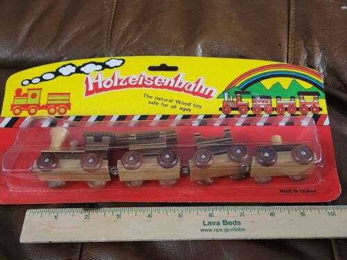 Vintage Holzeisenbahn Wood Train Natural Wood NEW - Picture 1 of 5
