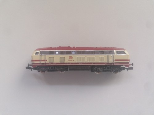 Roco 23222 BR215 DB Spur N Digital DCC Sehr gut | Condition: Gebraucht