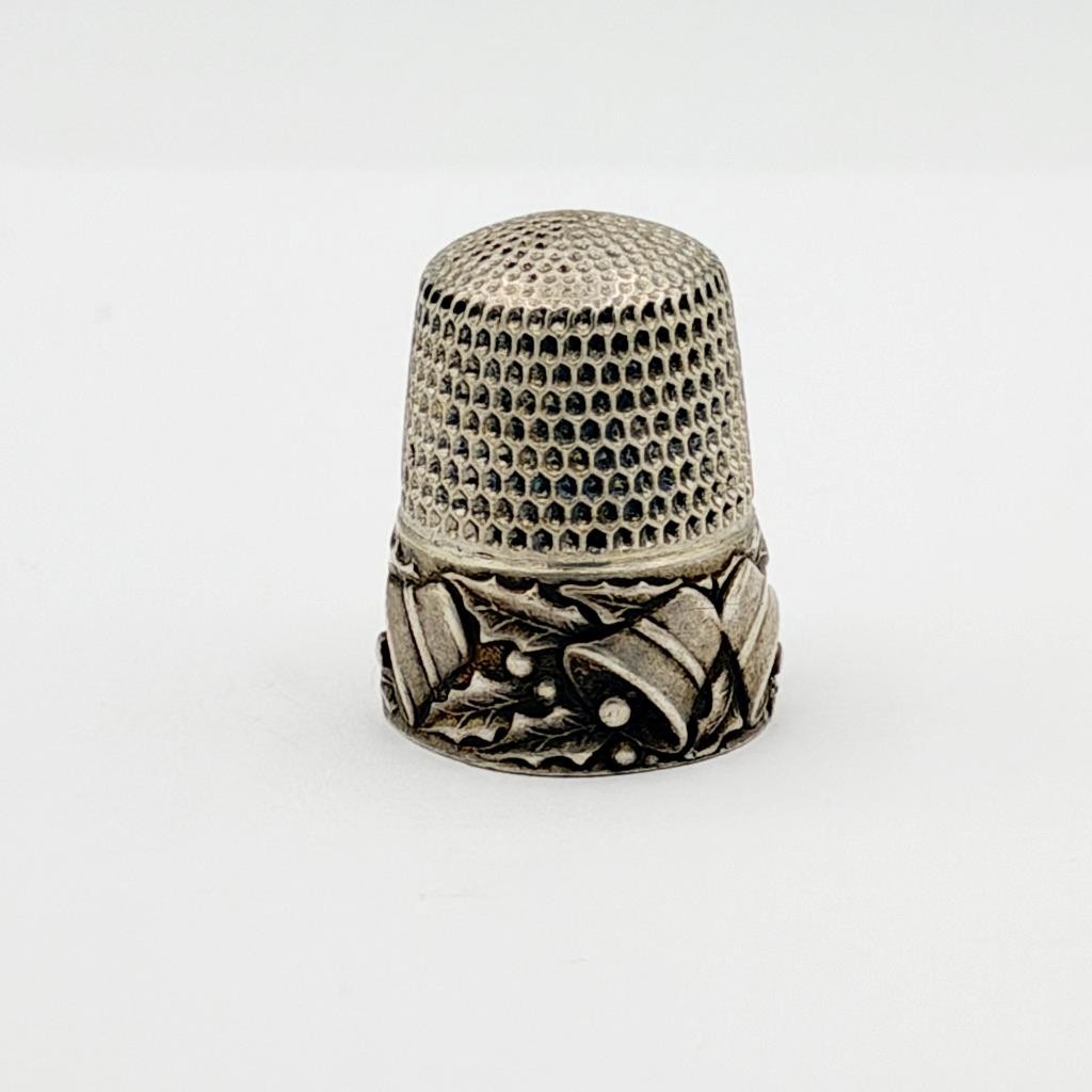 Antique Sterling Silver Simons Bros Christmas Silver Bells Thimble #184