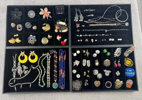 Vintage Costume Jewelry Lot – Rhinestone, Gold Tone, Earrings, Brooches – Estate
