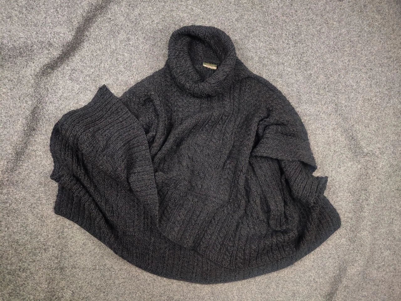 Carraig Donn Ireland Design Merino Wool Gray Knit turtleneck poncho fisherman
Opens in a new window 