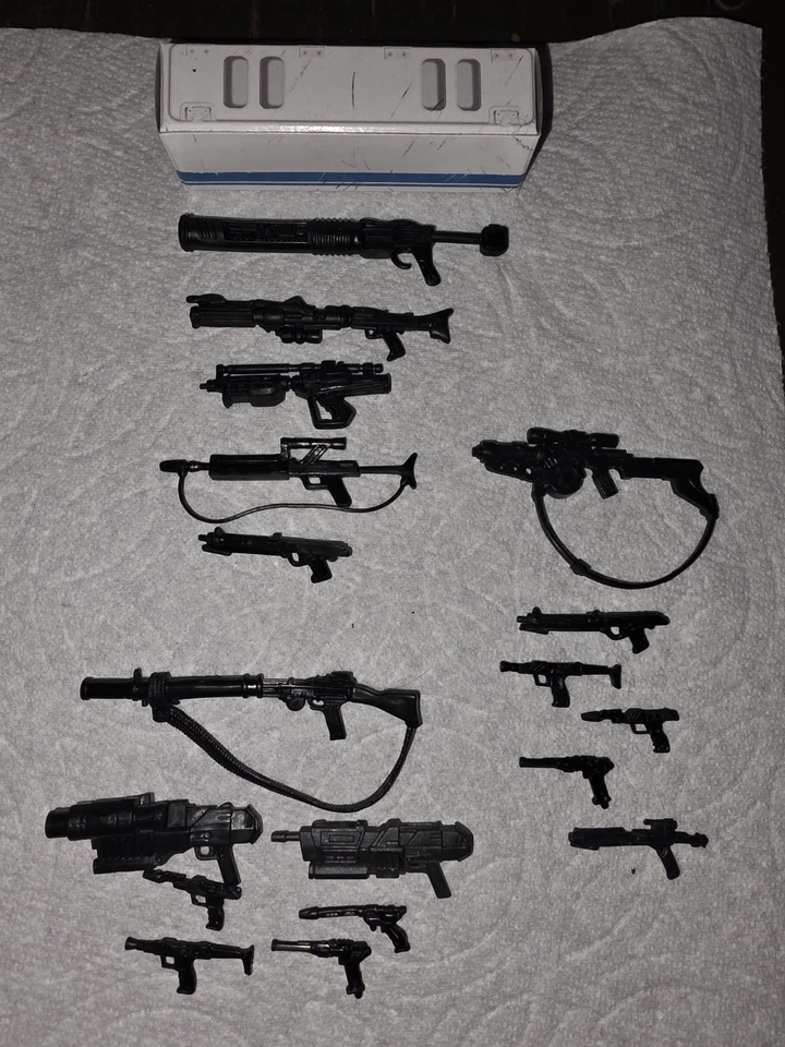 Lote de Armas Star Wars Blaster Riffle Droide Pistola Clon SW Saga Colección 3.75 Foto 2 de 4