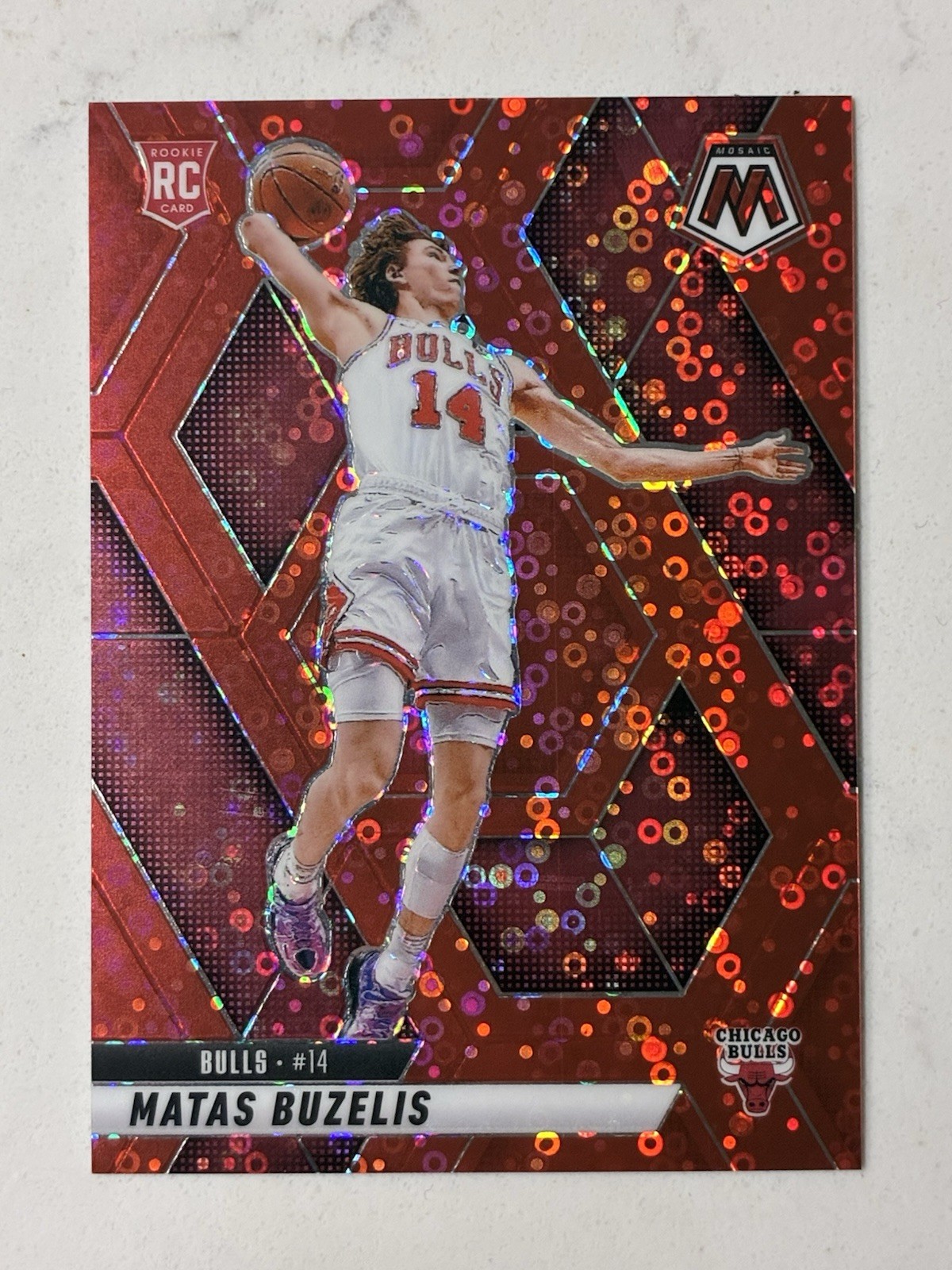 2024-25 Panini Mosaic #223 Matas Buzelis Fast Break Red Mosaic Prizm /99 RC