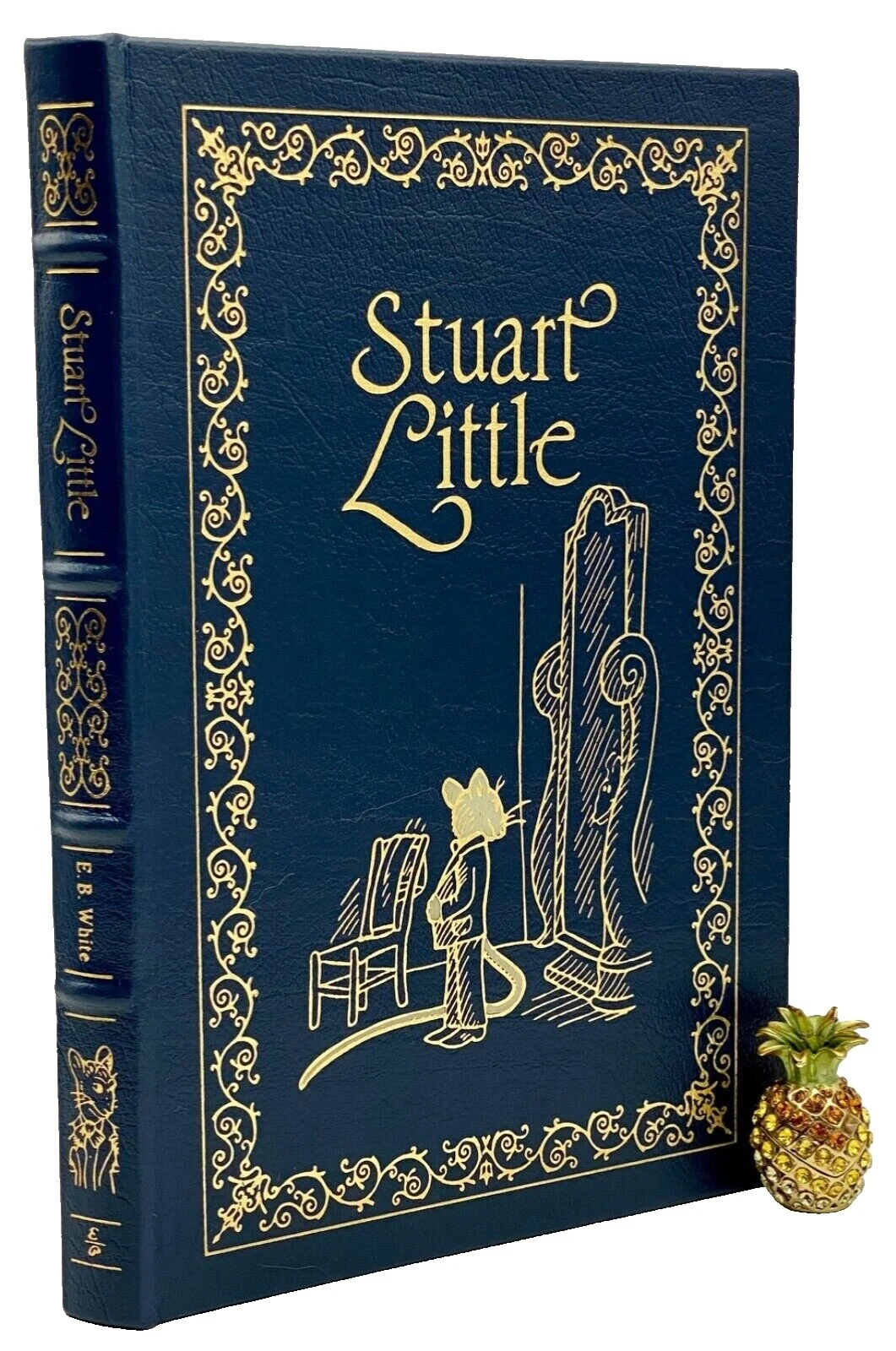 Libros antiguos y de colección de cuero blanco E.B.