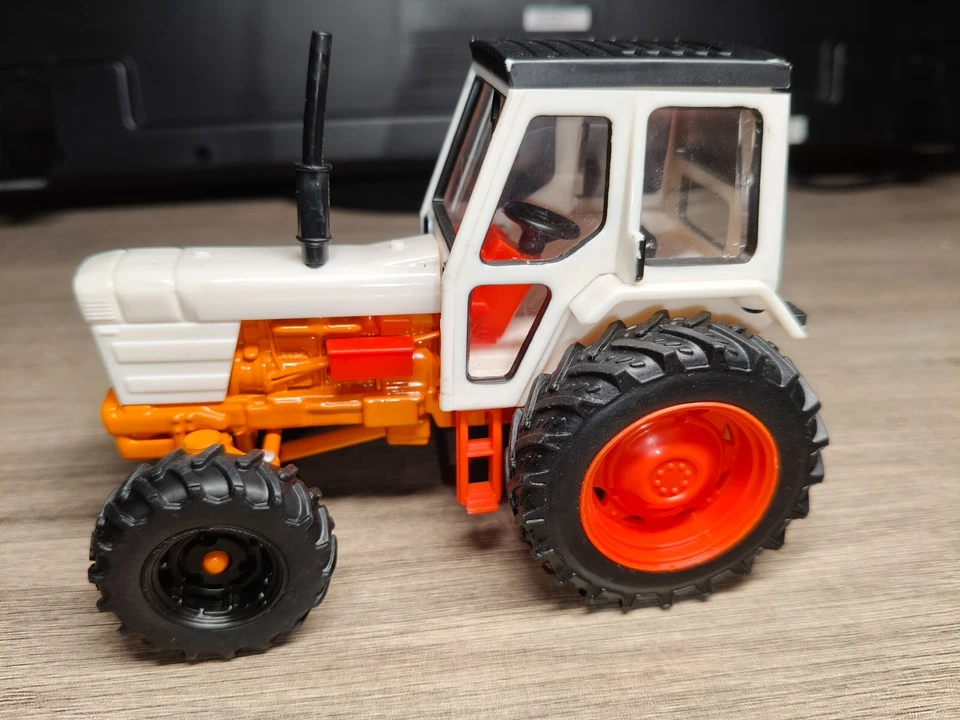 Prototype ERTL Britians 1/32 Case David Brown Tractor Diecast Farm Toy Test Shot - Image 3 of 4