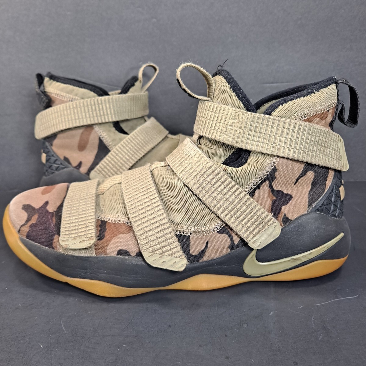 レブロン UNKNWN x Nike LeBron 20 EP 