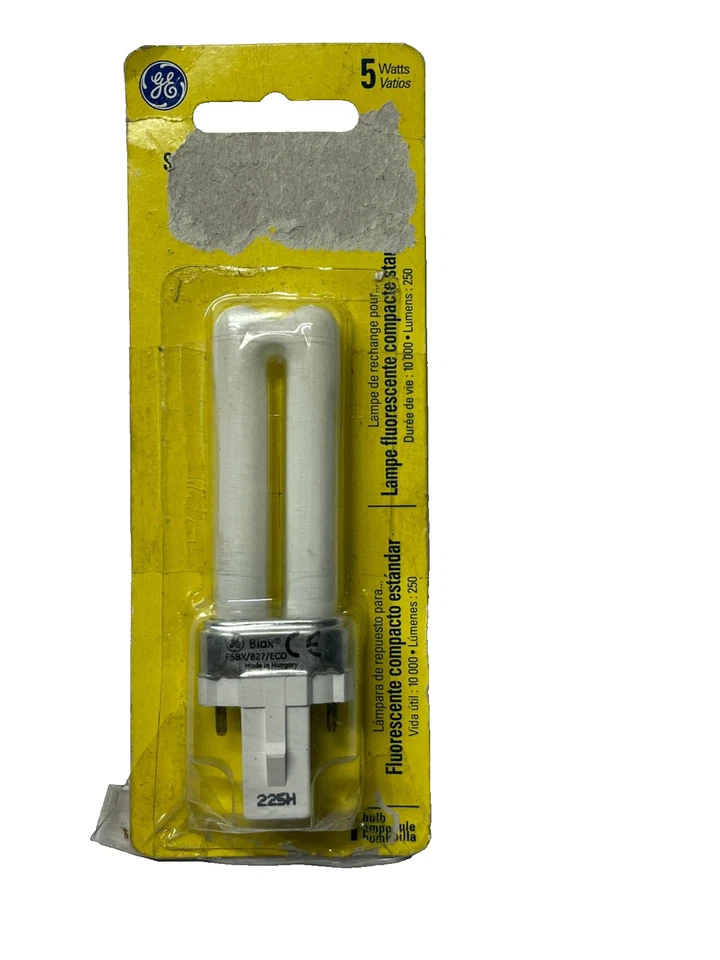 GE 5W Standard Compact Fluorescent Bulbs 250 Lumens 2 Bulbs 238J and 225H - Image 3 of 4