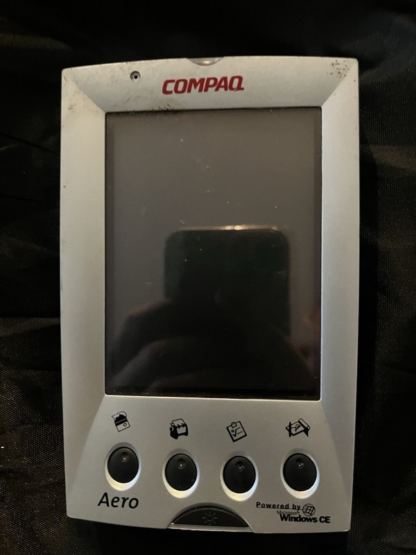 Compaq Aero 2130 PDA Touchscreen Color LCD 240x320 16MB Windows CE untested