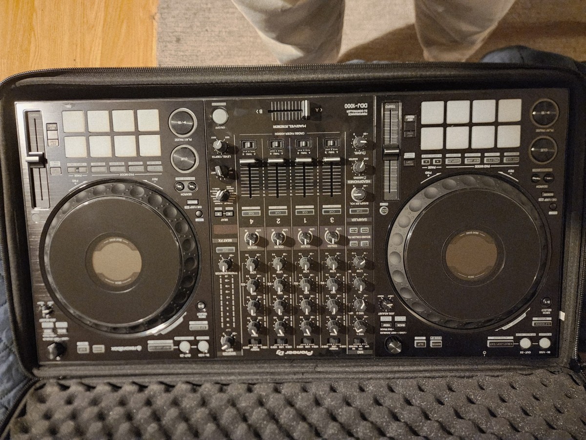 Pioneer Dj DDJ-1000 4-Channel Rekordbox DJ Controller Gently Used