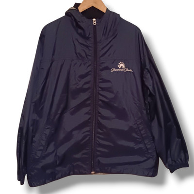 Paramount Parks Windbreaker Jacket-Size XL-Hooded-Waterproof-Vented Back-Pockets