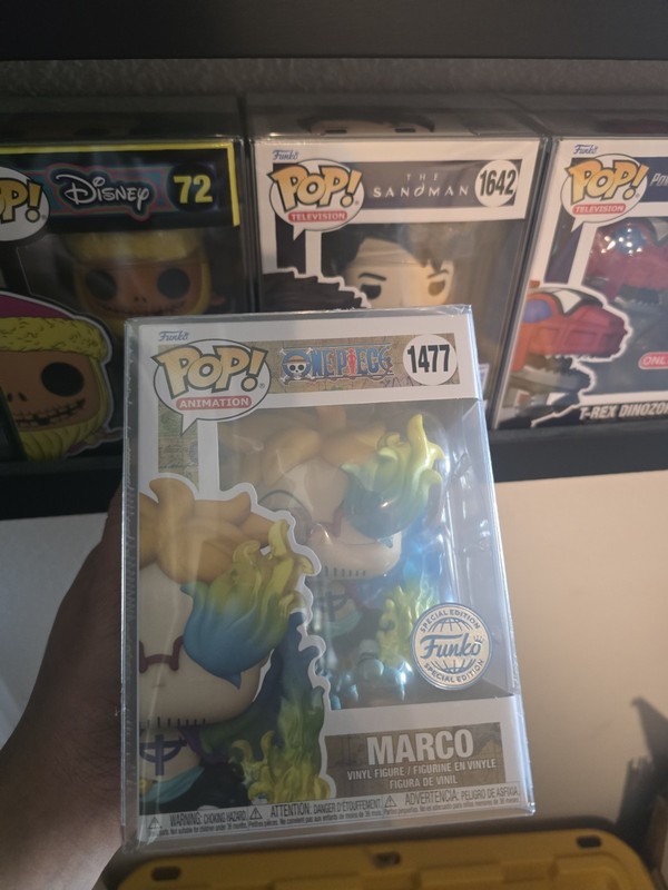 Funko Pop! Animation One Piece Marco #1477 Funko Special Ed W/ Pop Protector