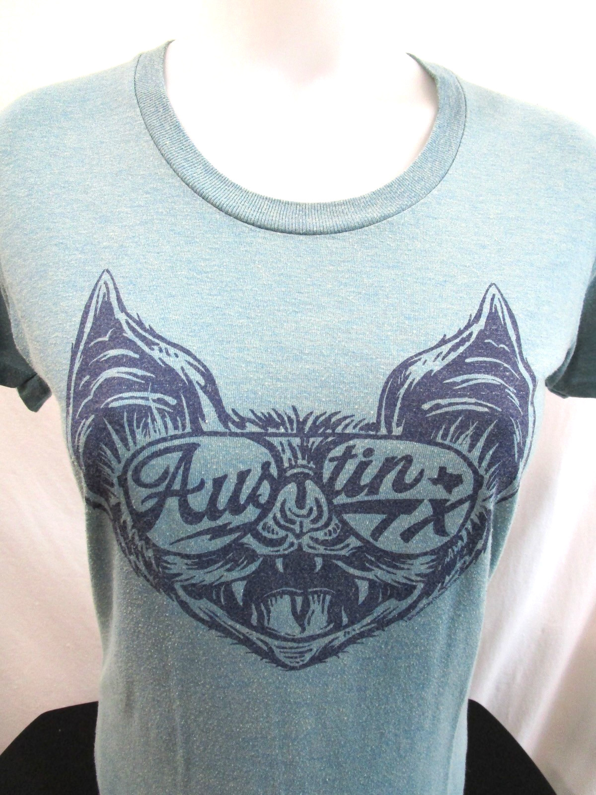 Austin Texas Cool Bat With Sunglasses Blue T Shirt Women Sz L