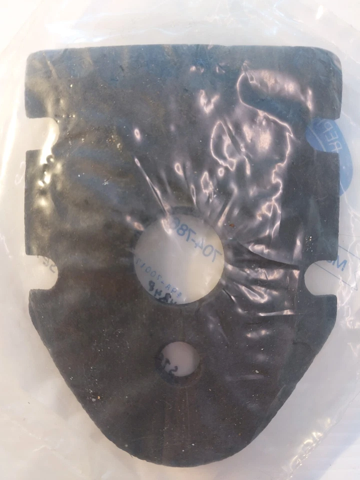 Sello de goma de dirección Mercury 1942-48 debajo de la alfombrilla, 19A7001731 Foto 3 de 4