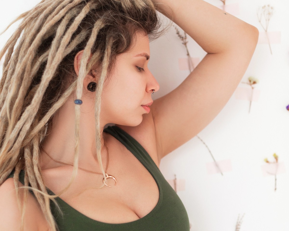 Dreadlocks Starter Kit - Create & maintain dreads! The must have