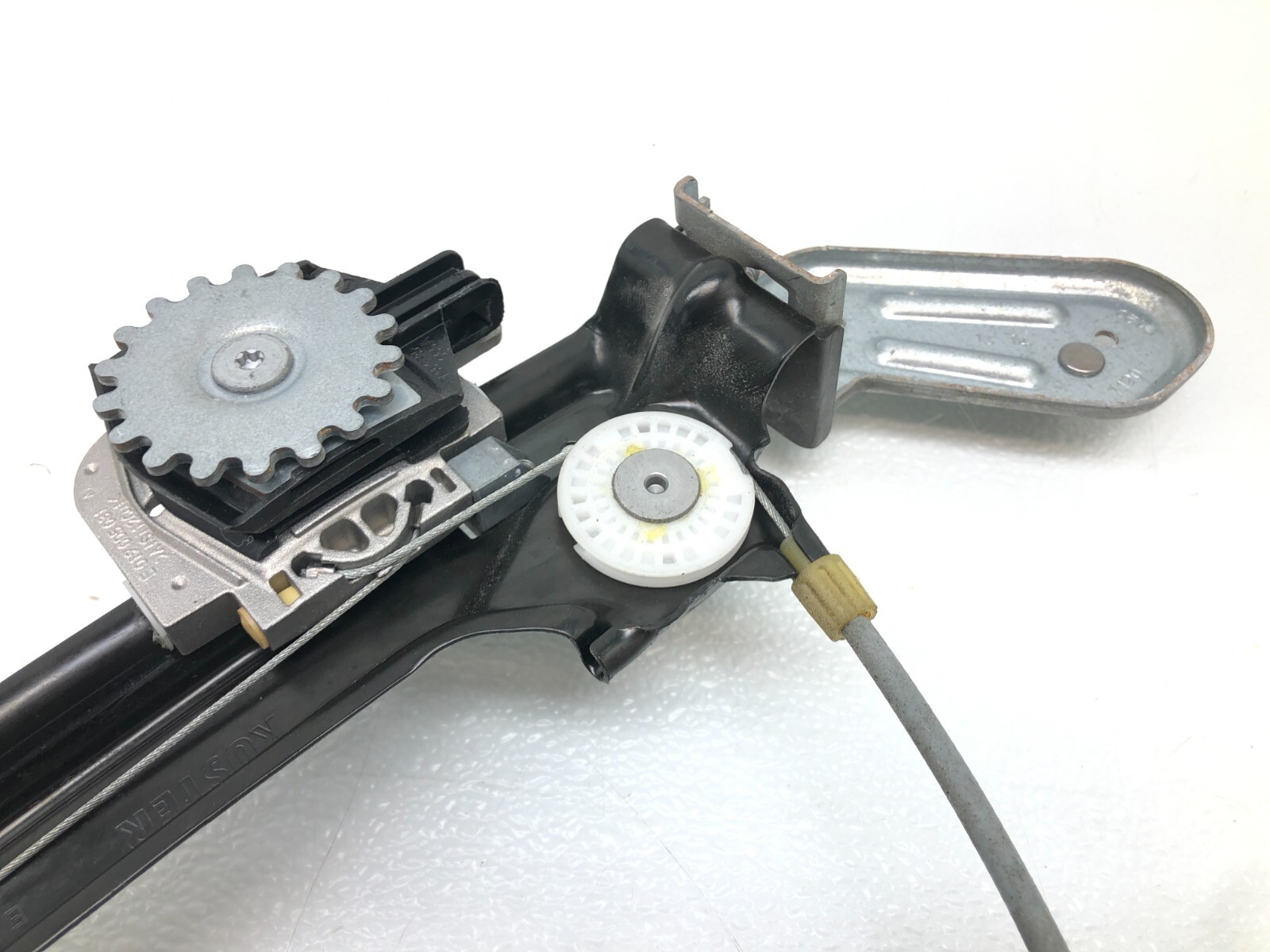 2014-2019 MASERATI GHIBLI S Q4 RIGHT PASSENGER REAR WINDOW REGULATOR OEM.