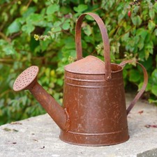 Large Metal Watering Can Vintage Style Garden Ornament | Outdoor Decoration Iron
