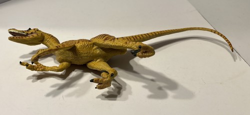 Safari Ltd Wild Safari Velociraptor Dinosaur Figure Model Toy 1993 - Picture 5 of 5