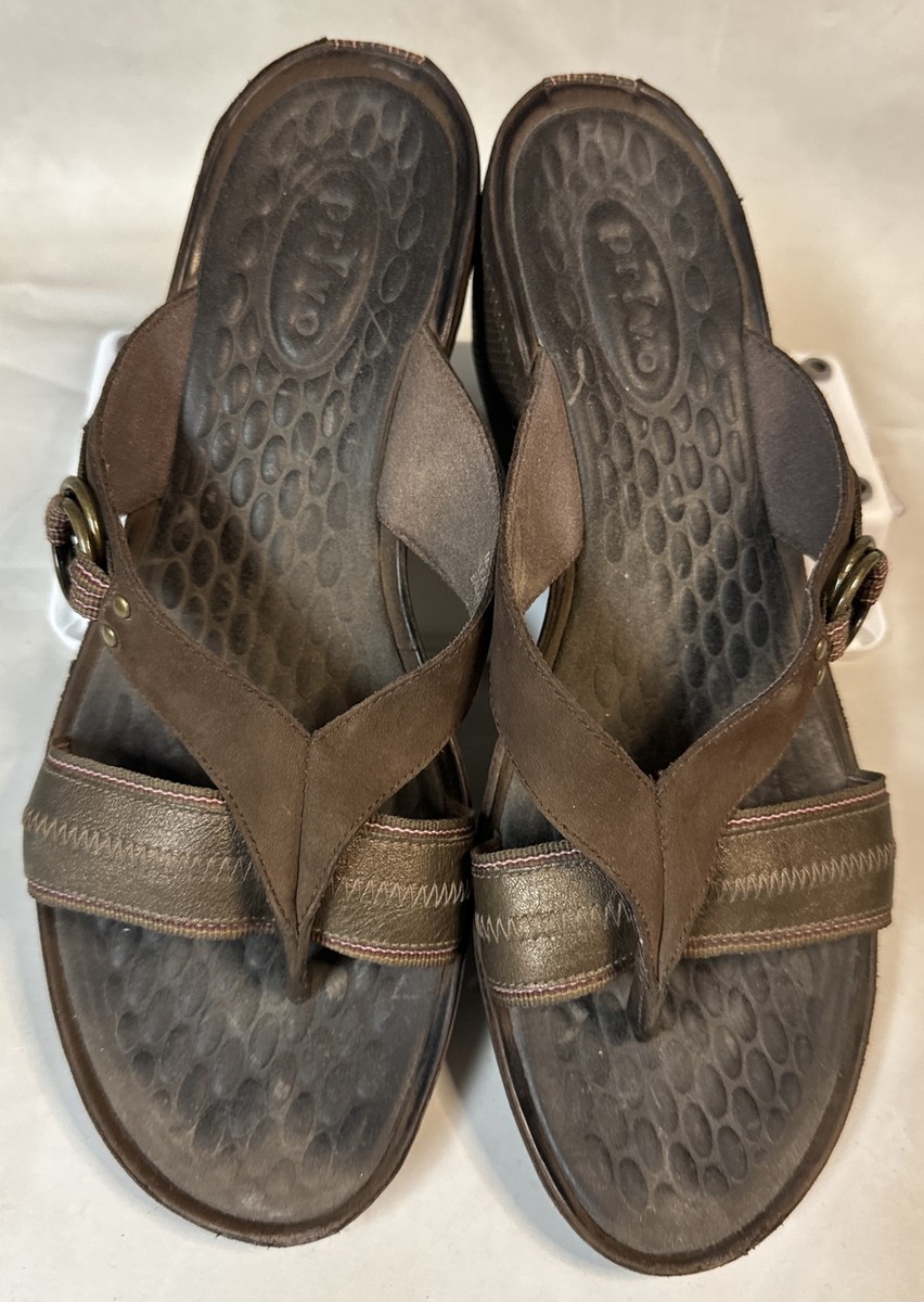 Clarks Size 10 Leather Sandals Wedge Thong And Straps Tan 76692