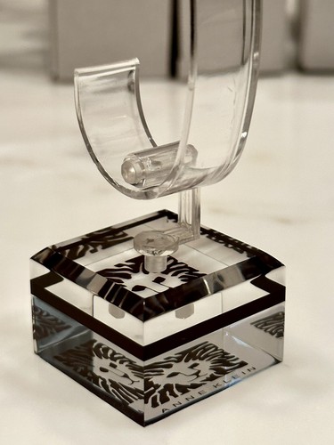 Anne Klein Logo Acrylic Watch Stands / QTY 4 / NEW IN BOX - Picture 2 of 3