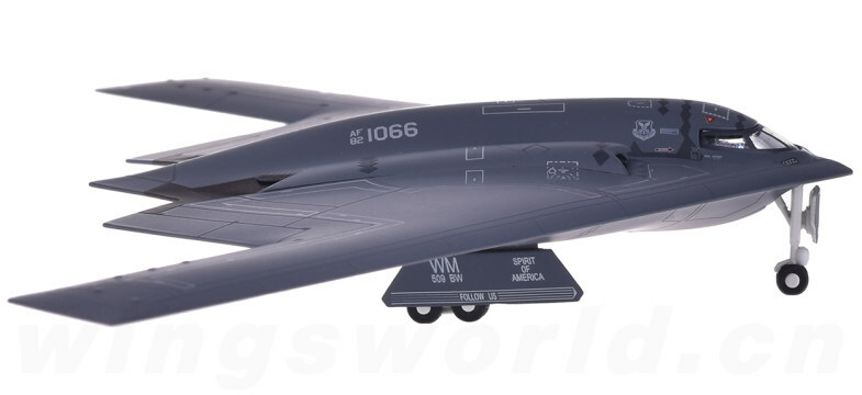 Northrop B-2A Spirit of America 393rd BS 509th BW biancaman Herpa Wings 558648 Northrop B-2A Spirit of America 393rd BS 509th BW biancaman Herpa Wings 558648