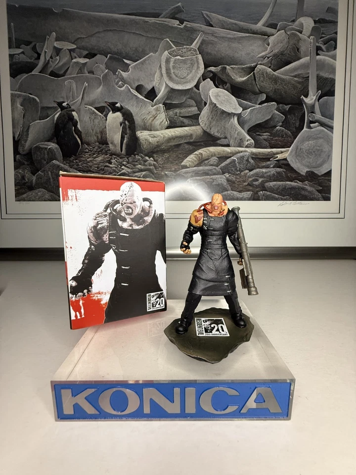 Capcom Resident Evil 20th Anniversary Exclusive Nemesis Figure 4.5" - Image 2 of 4