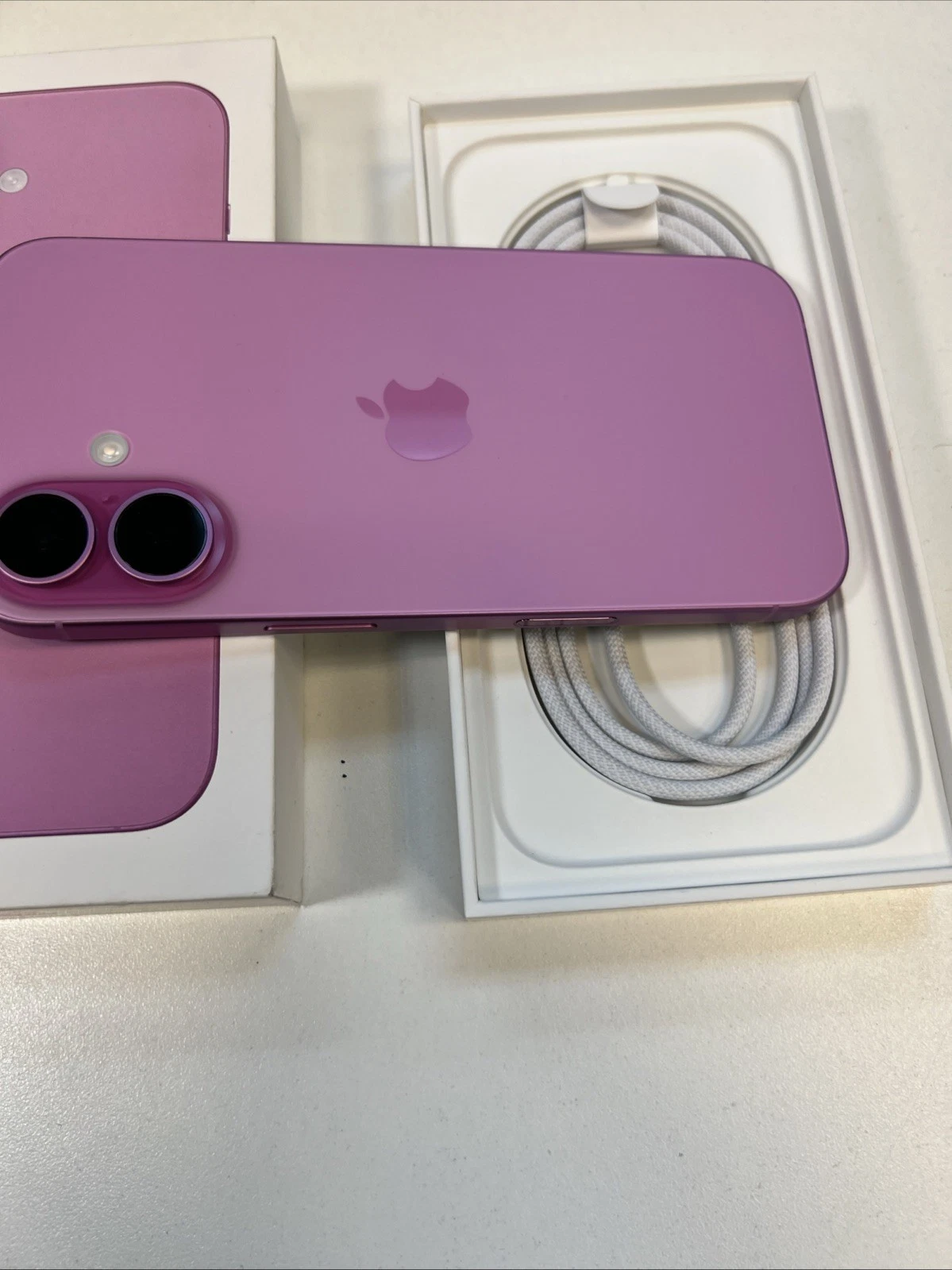 iPhone 16 128GB — Open Box, Unused (AT&T Locked) thumbnail 12