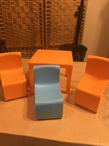 Vintage Barbie 1973 TOWNHOUSE DINING TABLE, 2 ORANGE CHAIRS, 1 Blue Chair Set