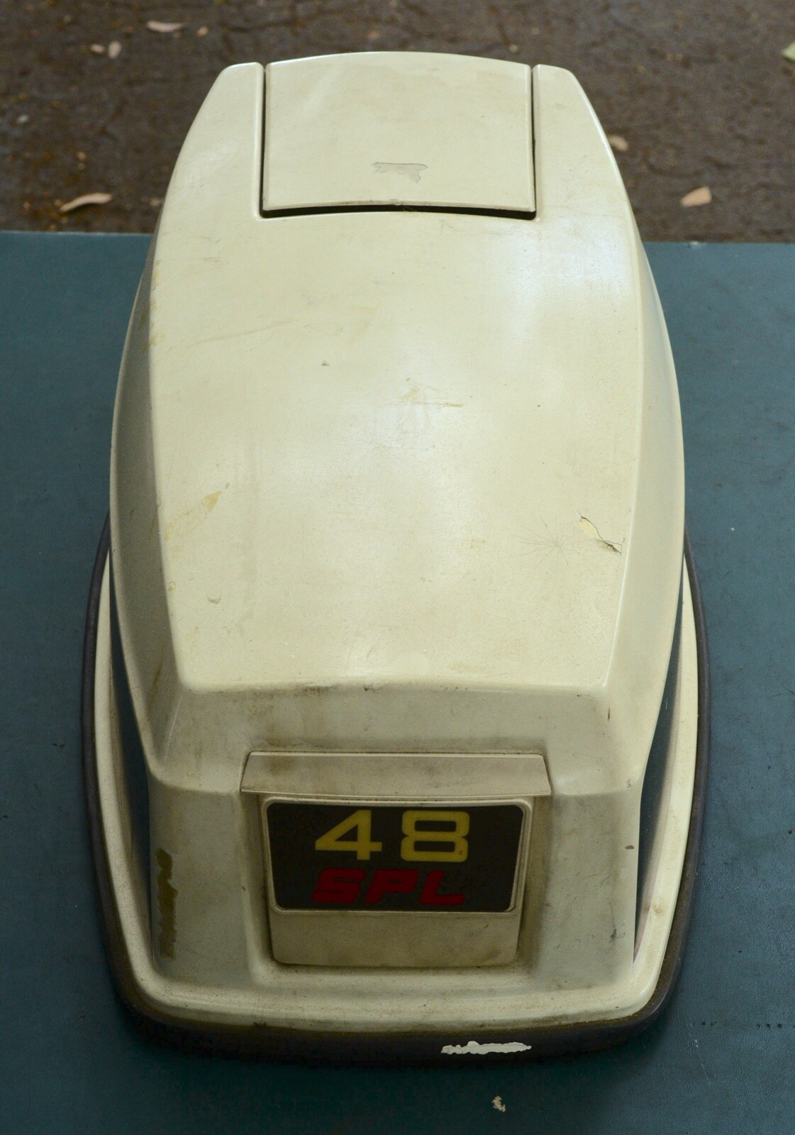 40 48 50 hp Johnson Evinrude engine cover top cowl, two stroke 2